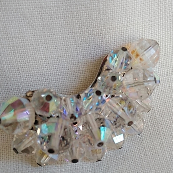 Vintage Iridesent Cresant Clip On Earrings - Picture 7 of 7